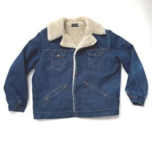 Vintage Wrangler Jean jacket: Sherpa-lined denim coat